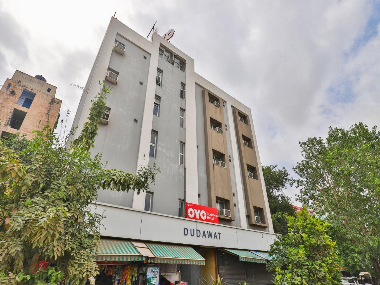 Oyo 10044 Hotel Dudawat Ahmedabad Esterno foto